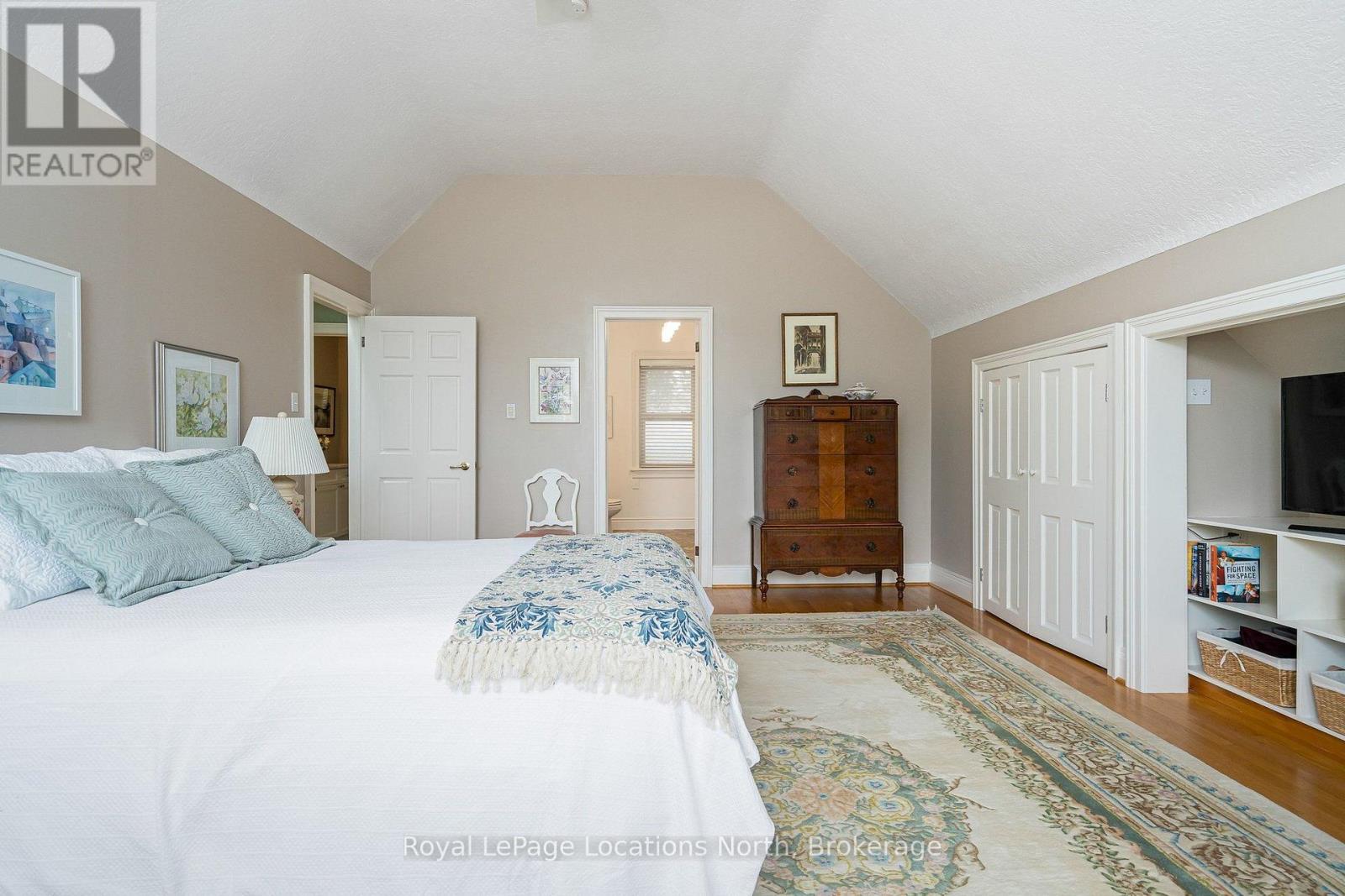 148 NAPIER STREET - 31