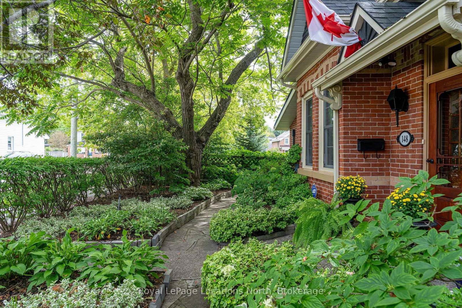 148 NAPIER STREET - 39