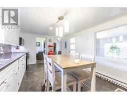 Sunroom - 1 Beaver Dam Road, Parrsboro, NS B0M1S0 Photo 7