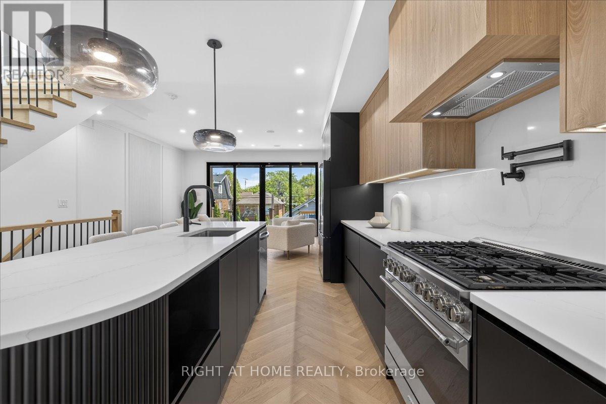 15B ROSEMEADE AVENUE - 11