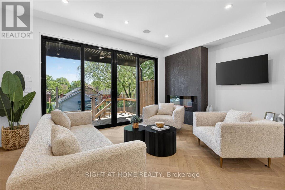 15B ROSEMEADE AVENUE - 13