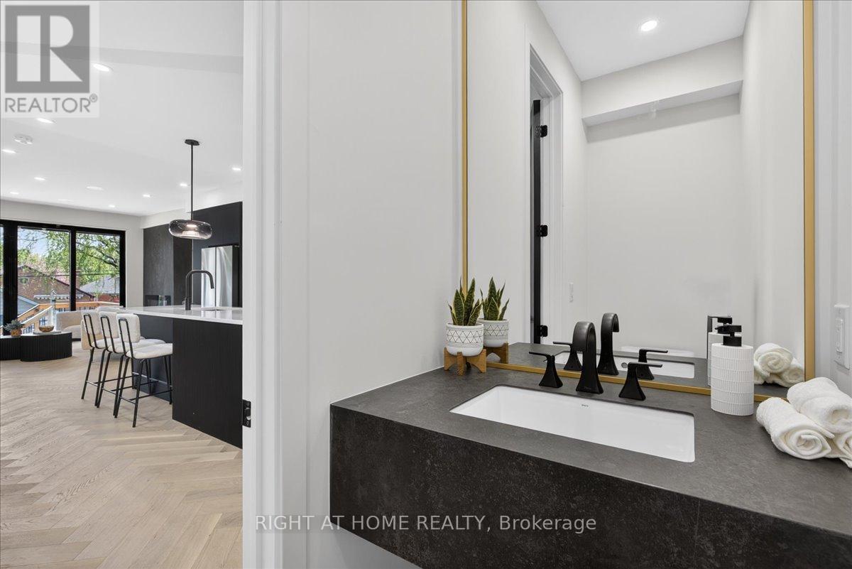 15B ROSEMEADE AVENUE - 17