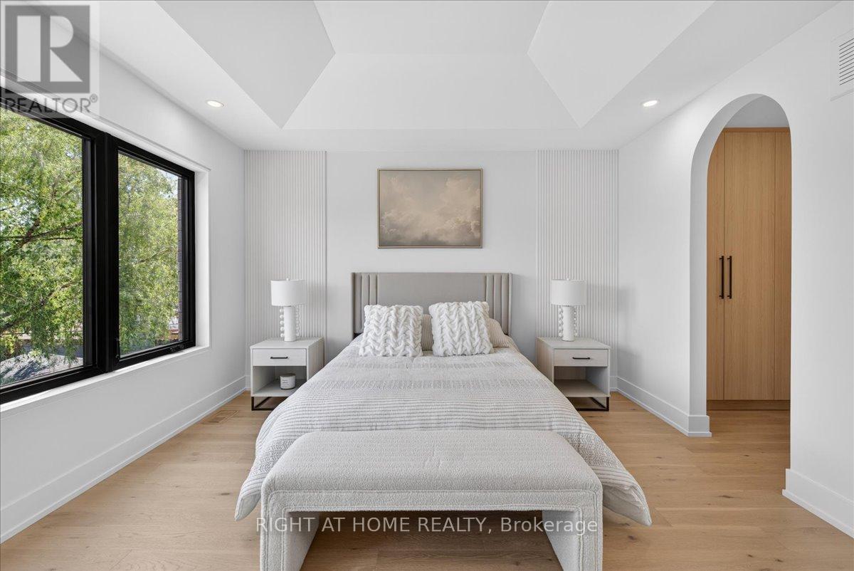 15B ROSEMEADE AVENUE - 22