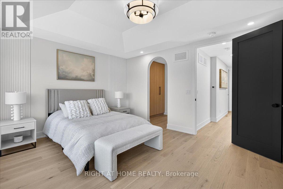 15B ROSEMEADE AVENUE - 23