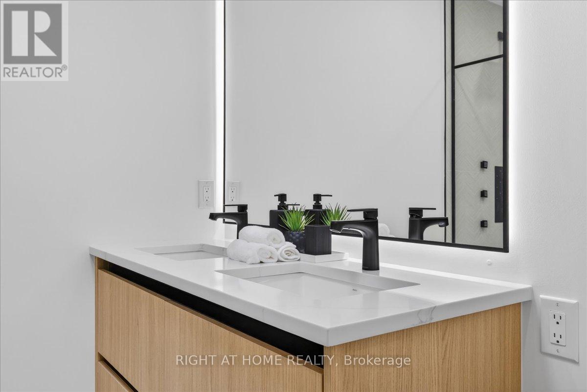 15B ROSEMEADE AVENUE - 27