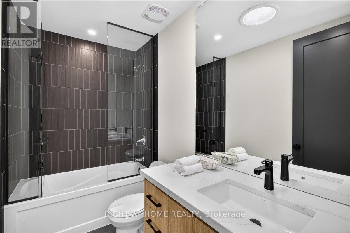 15B ROSEMEADE AVENUE - Image 29