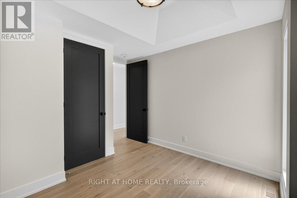 15B ROSEMEADE AVENUE - Image 30