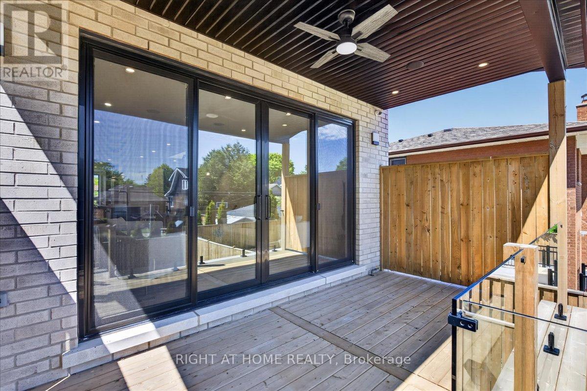 15B ROSEMEADE AVENUE - 45