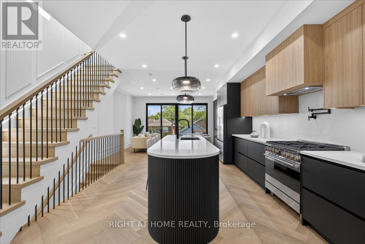 15B ROSEMEADE AVENUE - 8
