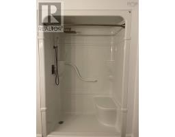 144-146 Village Line Avenue, Valley, NS B2N0J3 Photo 12