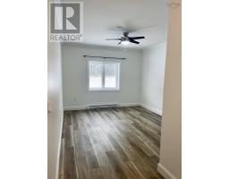 144-146 Village Line Avenue, Valley, NS B2N0J3 Photo 9