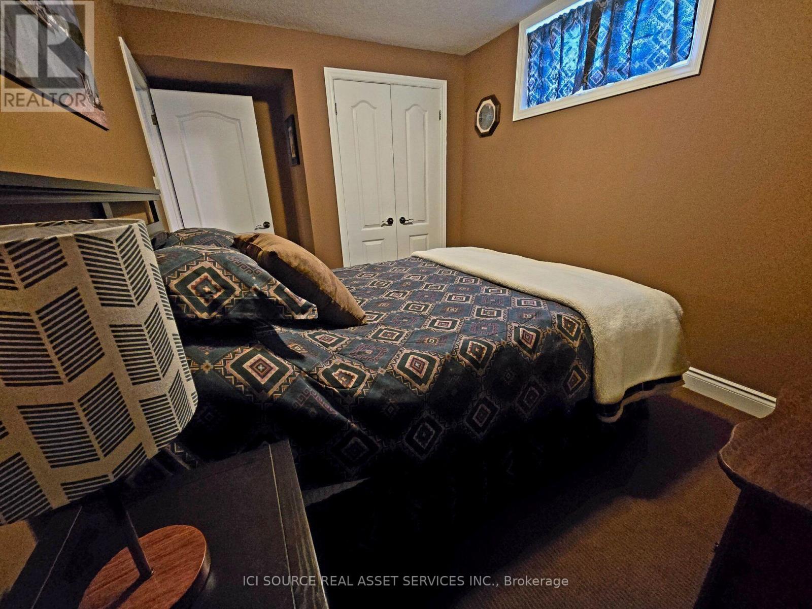 5 FAIRFIELD DRIVE - 26