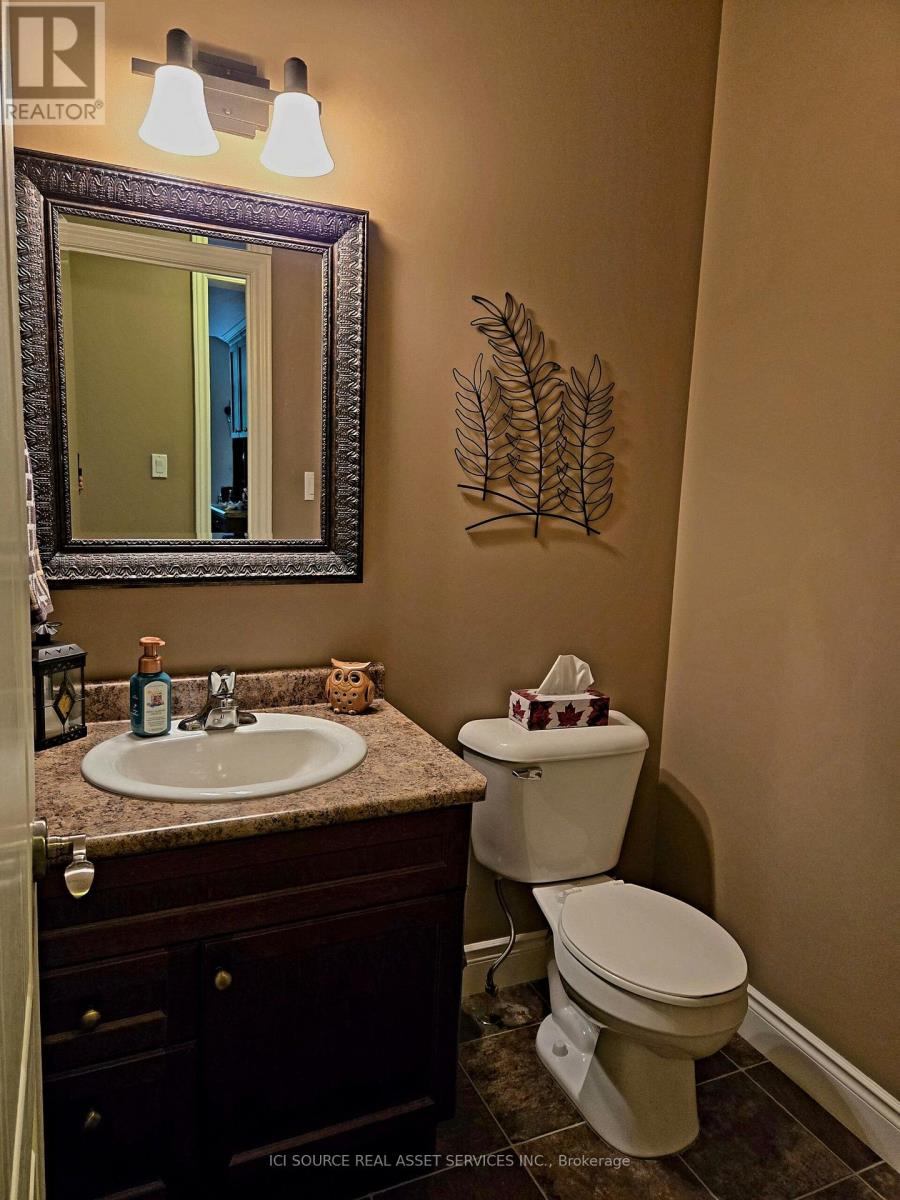 5 FAIRFIELD DRIVE, Stratford — photo 9