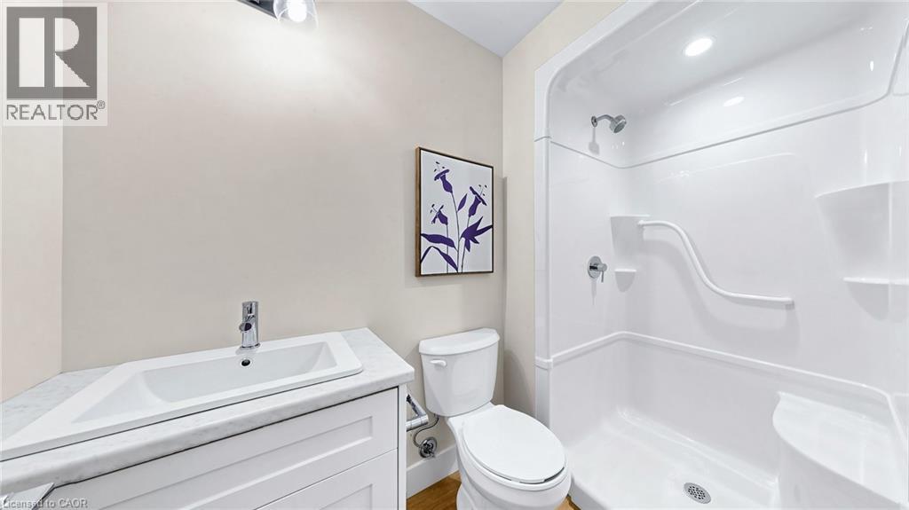 935 W TWAMLEY Street W, North Perth — photo 4