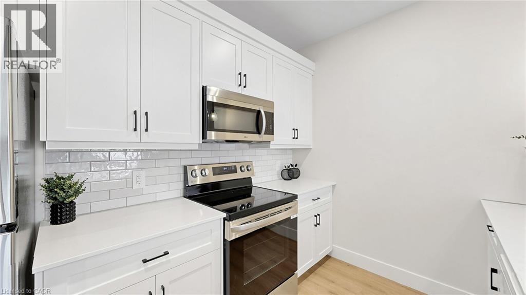 935 Twamley Street West — photo 24