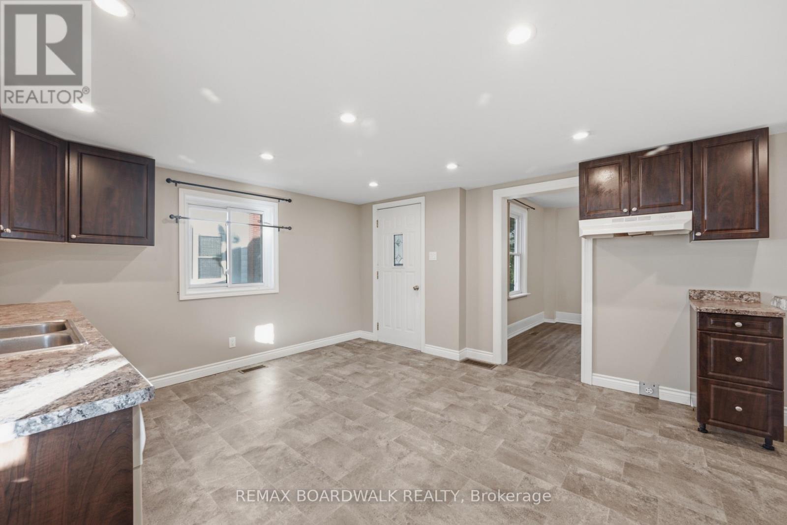 390-394 HYDE STREET - Image 21