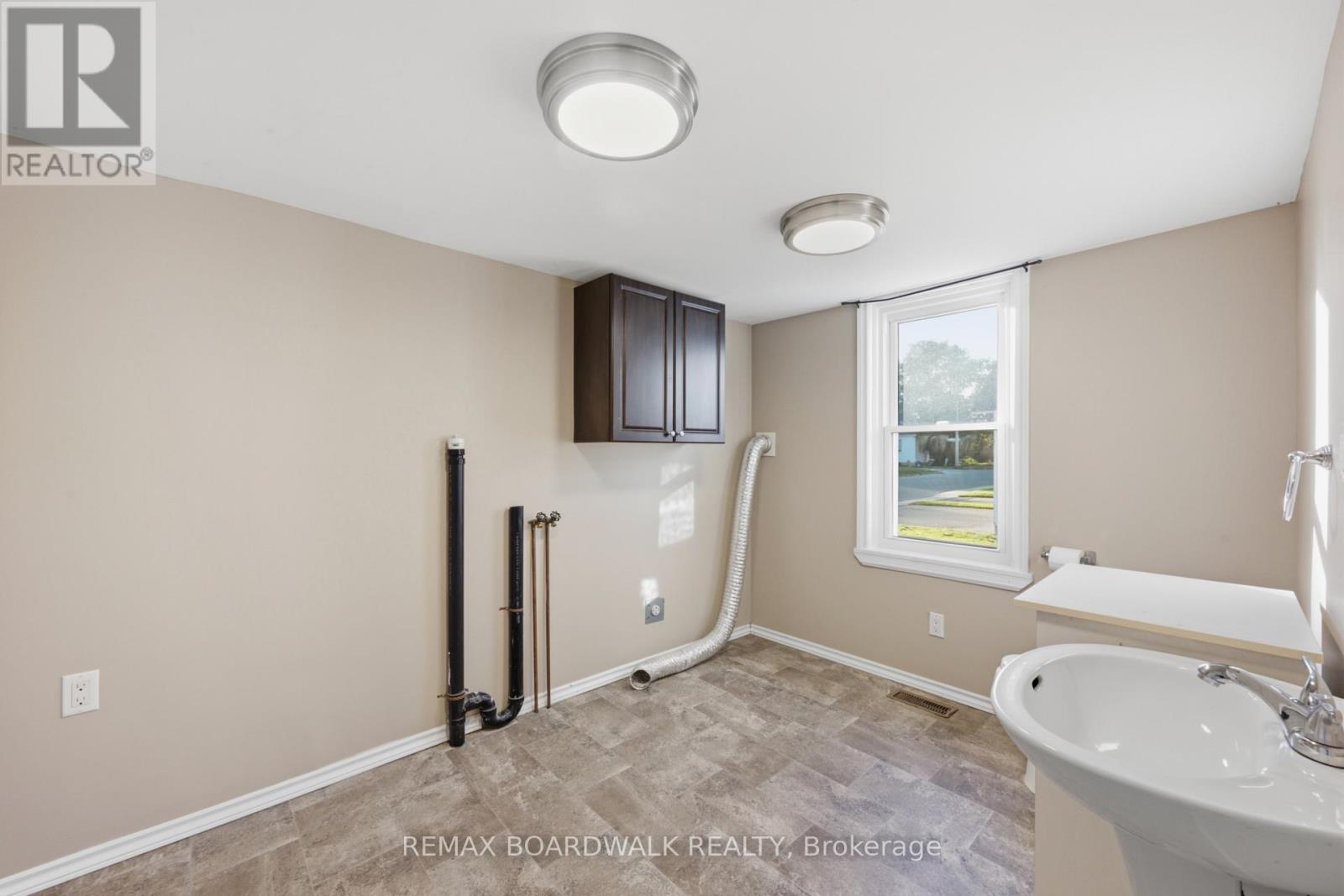 390-394 HYDE STREET - Image 24