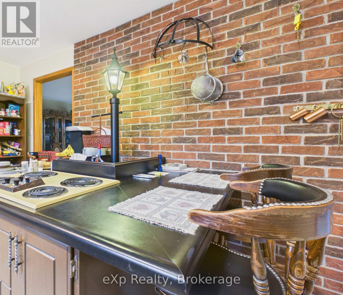 95 10TH STREET S - 10