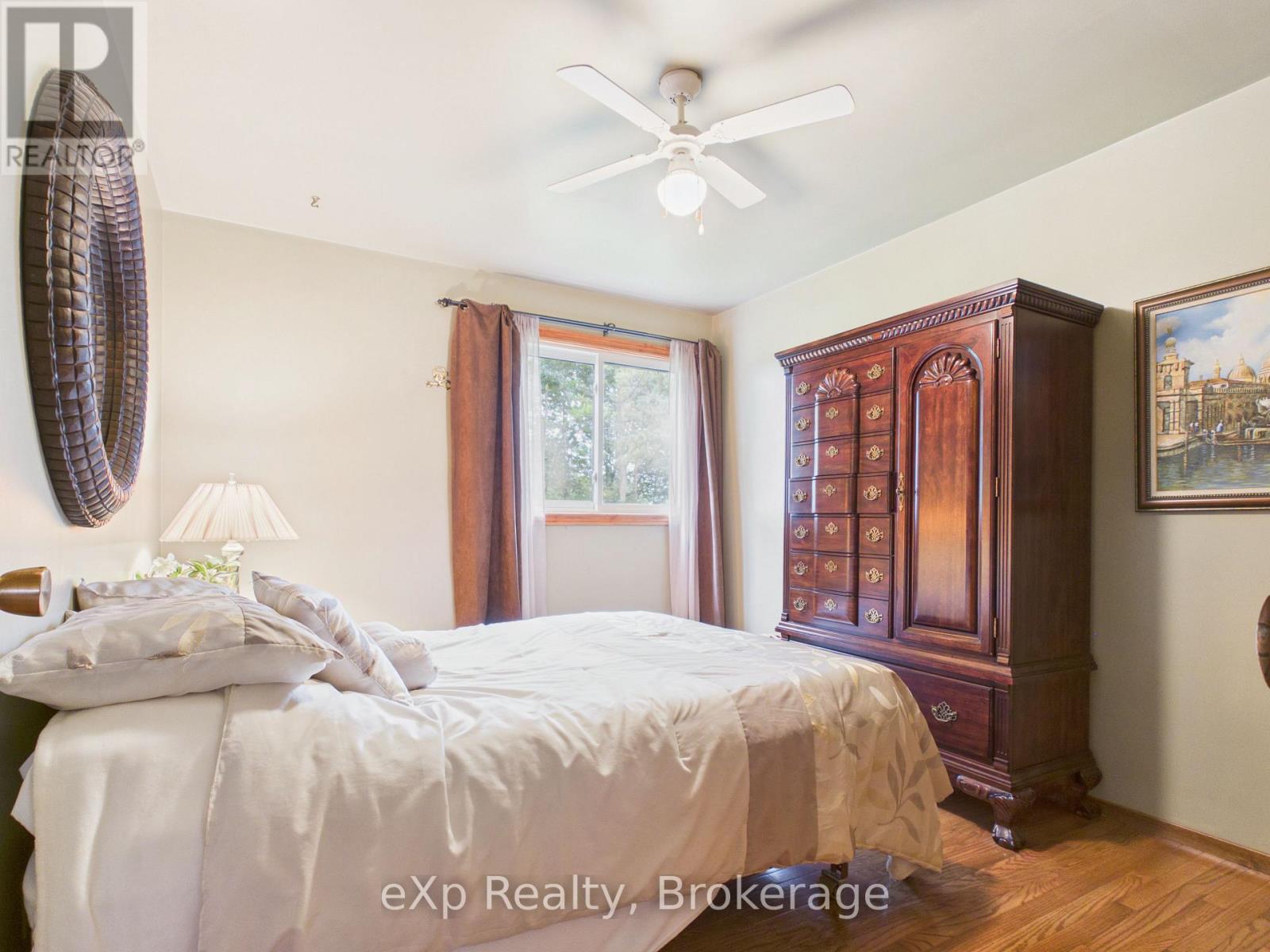 95 10TH STREET S - 14