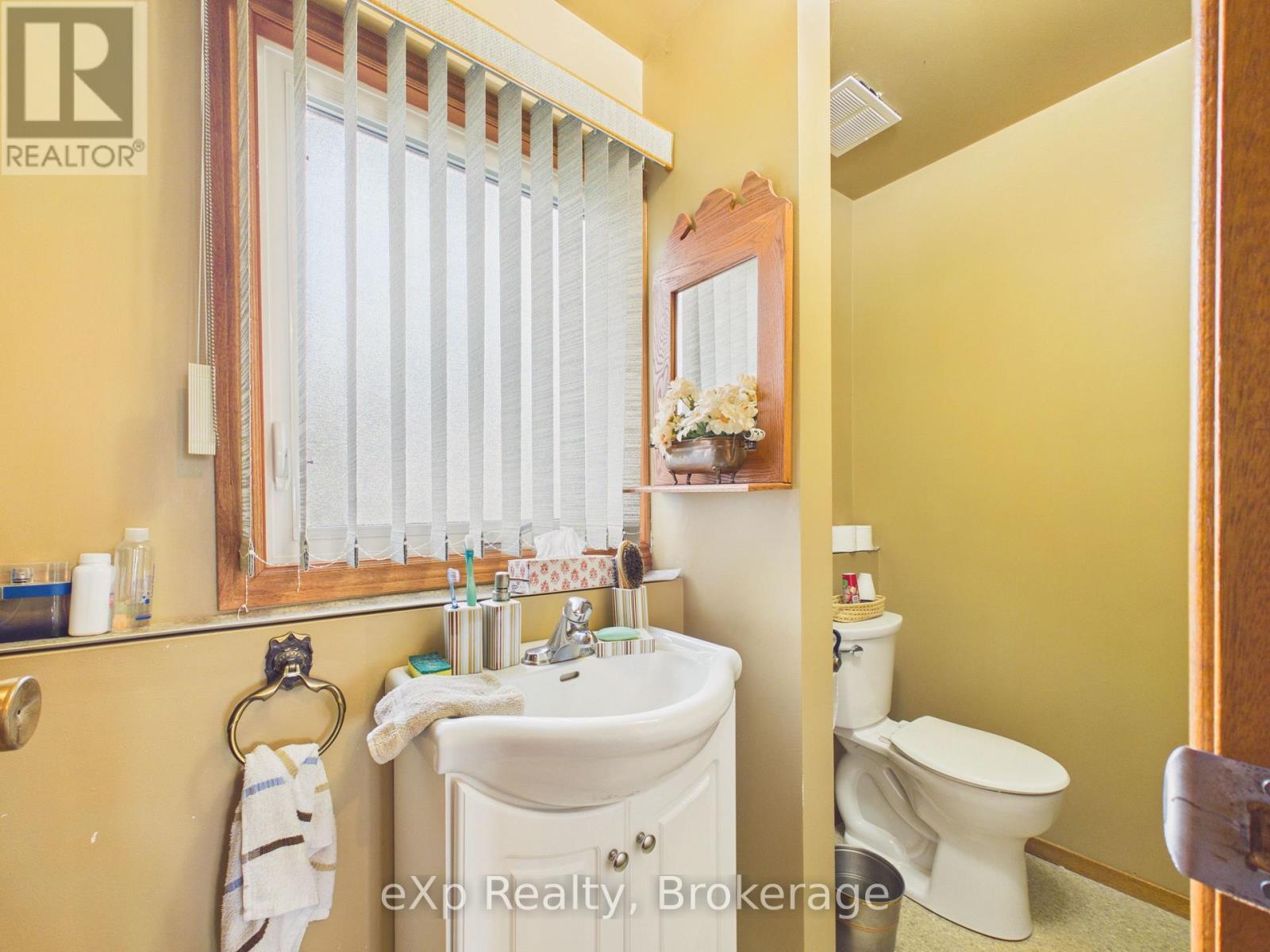 95 10TH STREET S - Image 18