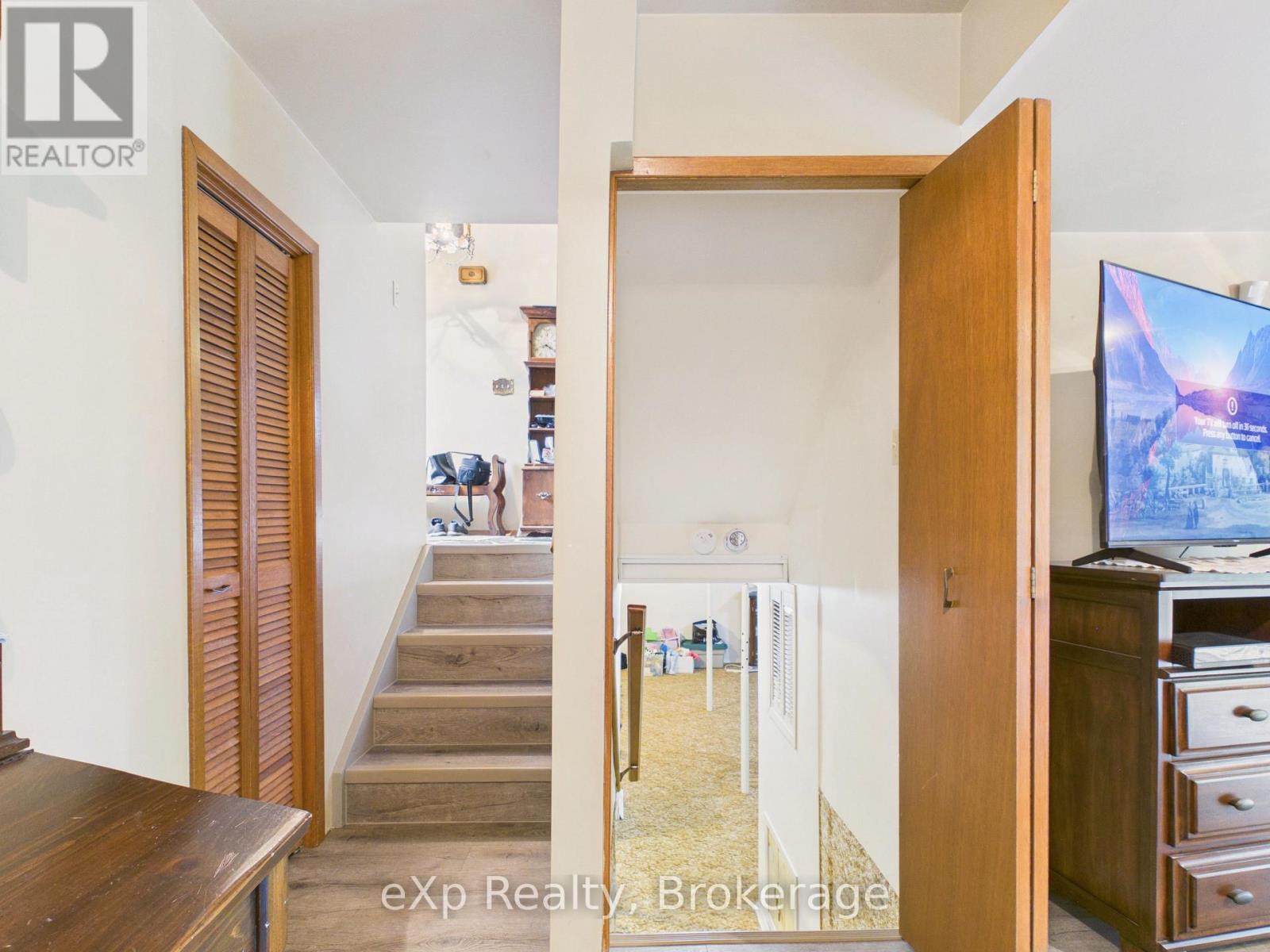 95 10TH STREET S - Image 19