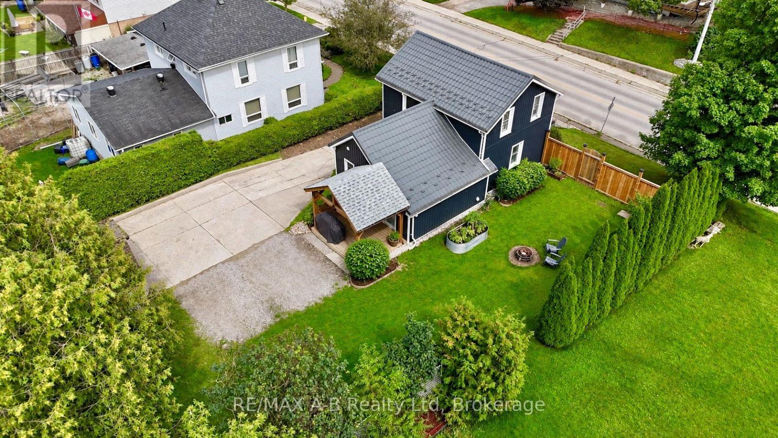 158 JAMES STREET N - 41