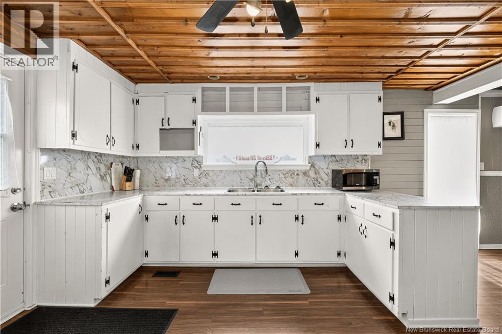 470 Salem Road - Image 17