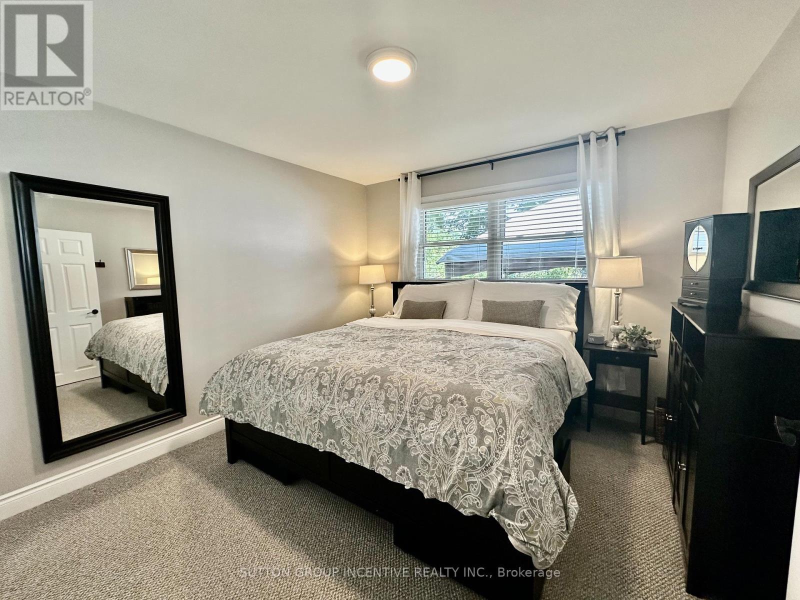 23 NORTHPARK ROAD, Barrie (Wellington) — photo 8