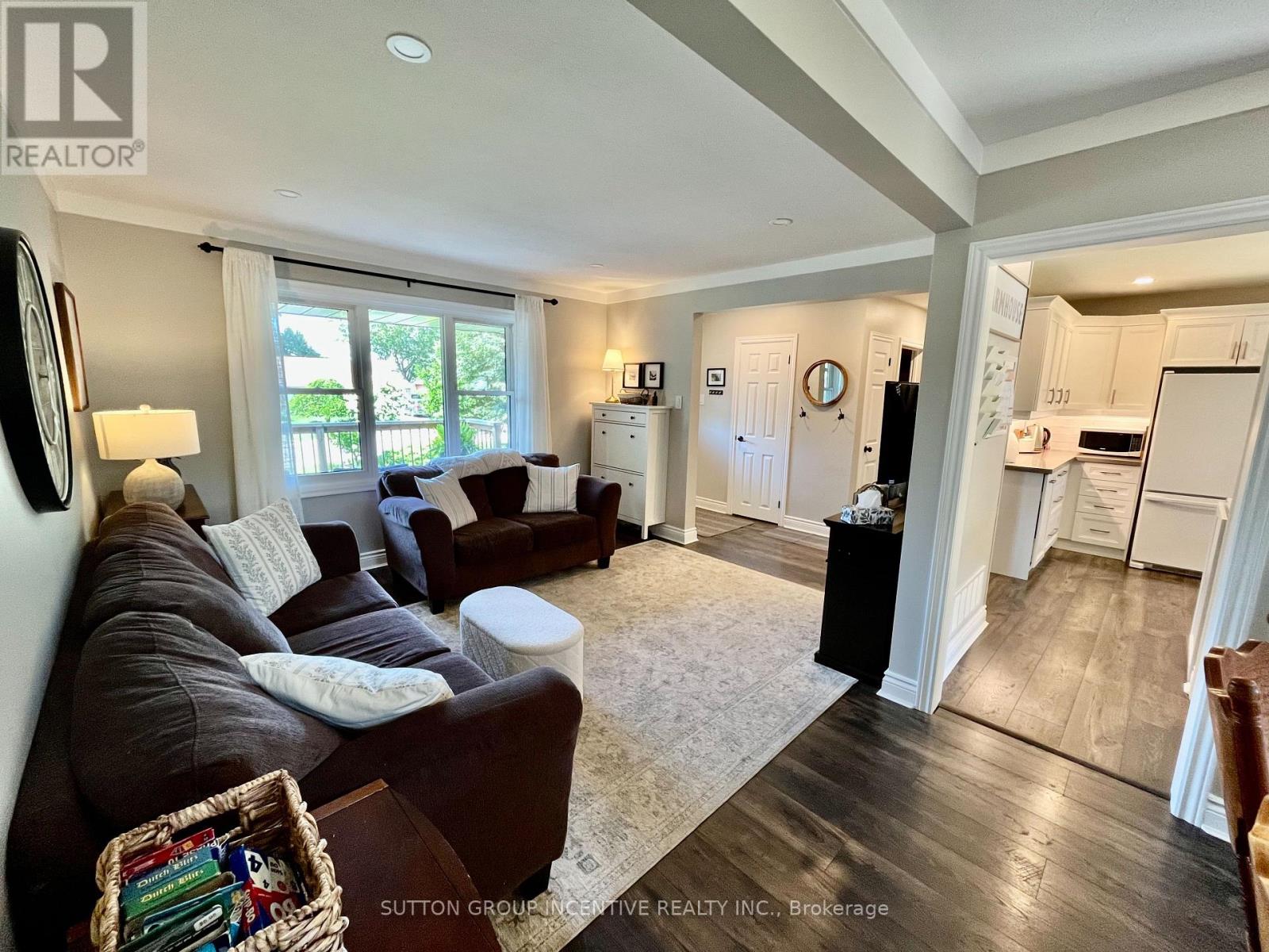 23 NORTHPARK ROAD, Barrie (Wellington) — photo 4