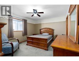 3pc Bathroom - 55 Edgewood Drive, Camrose, AB T4V4Z3 Photo 11