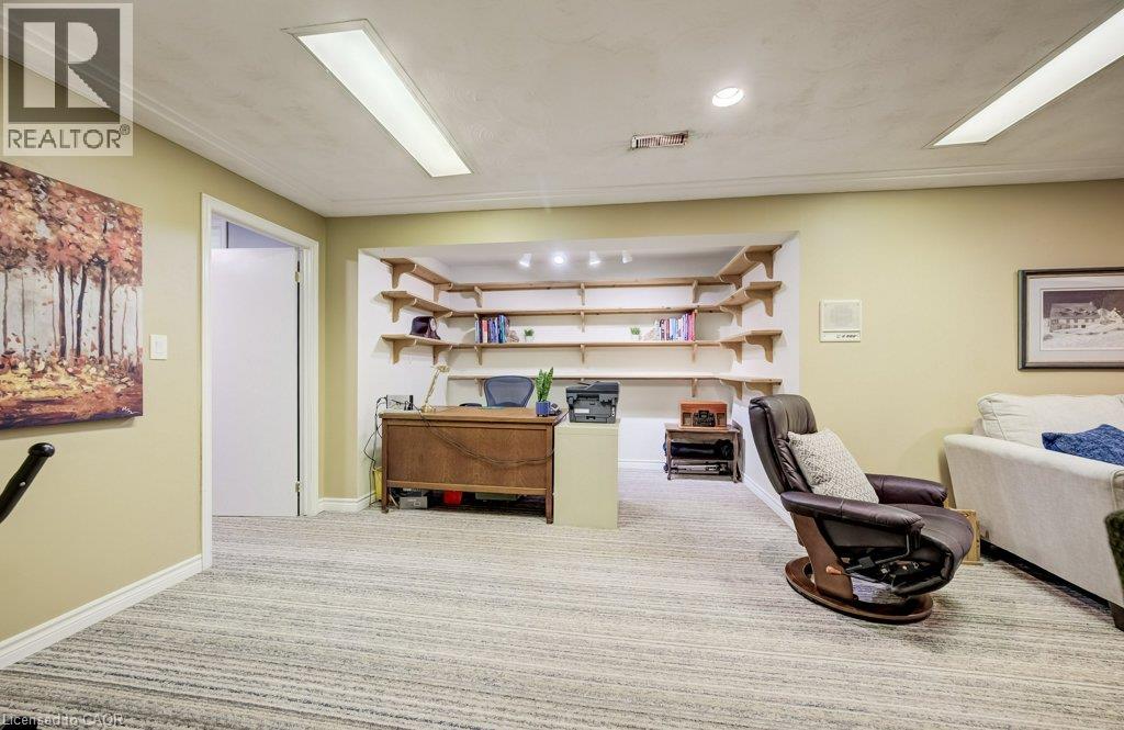 39 KAY Street - 28