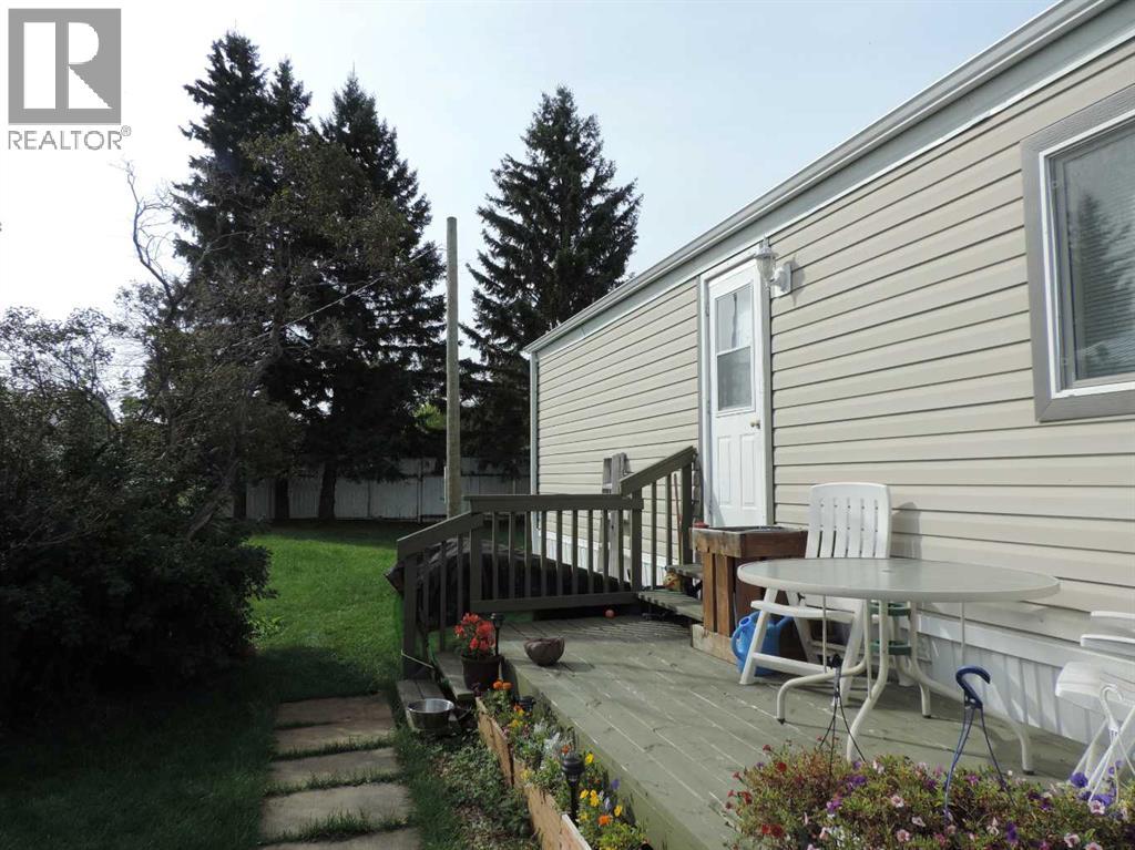 4613 51 Avenue - 4