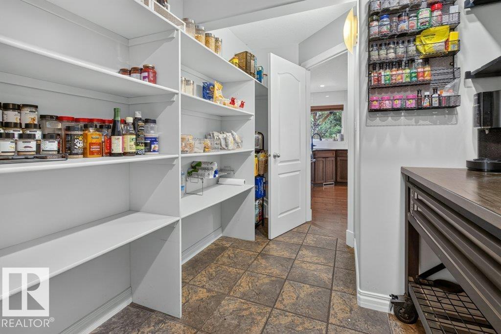 #75 52304 RGE ROAD 233 - 25