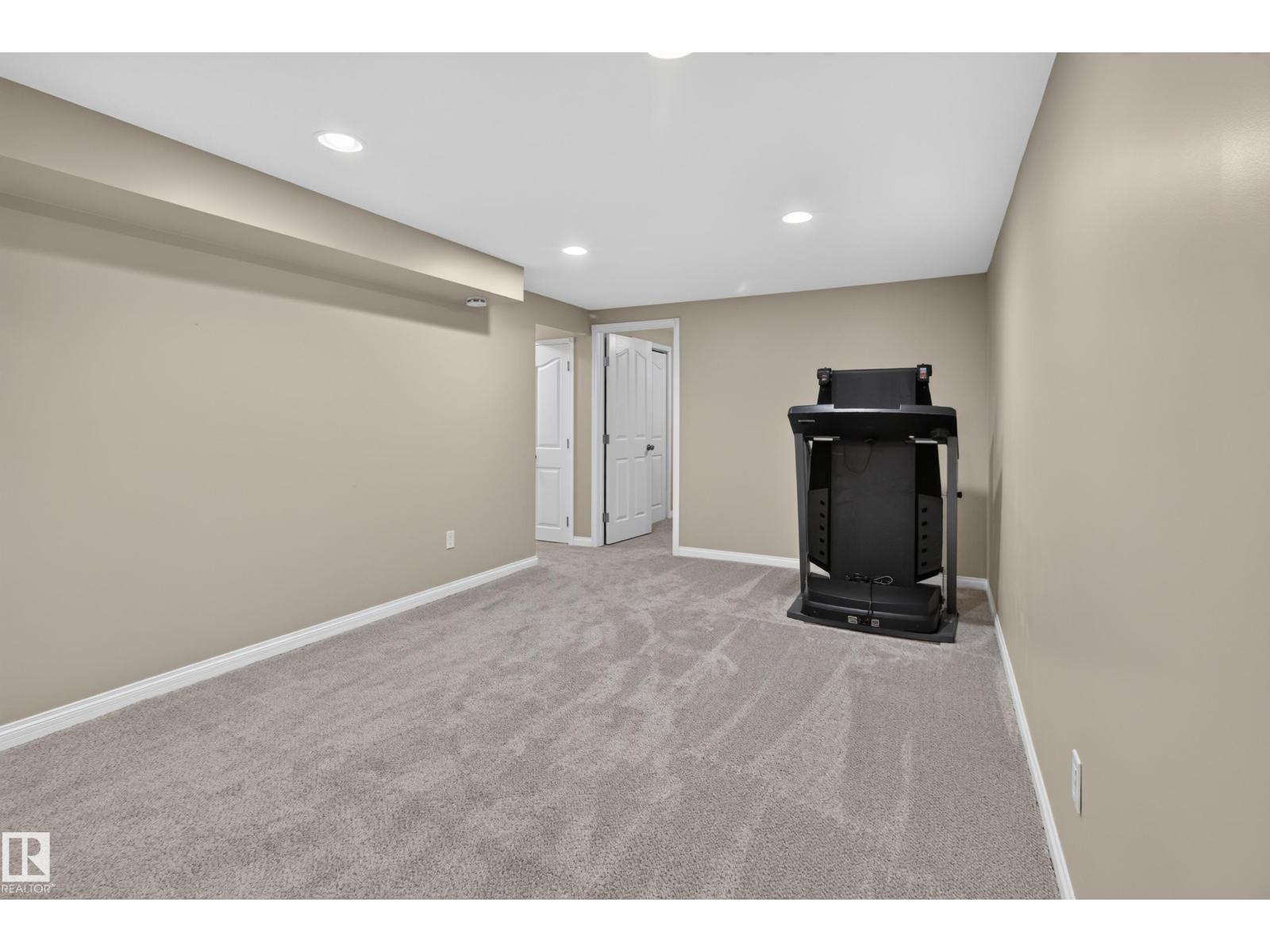 5304 50 ST - Image 23