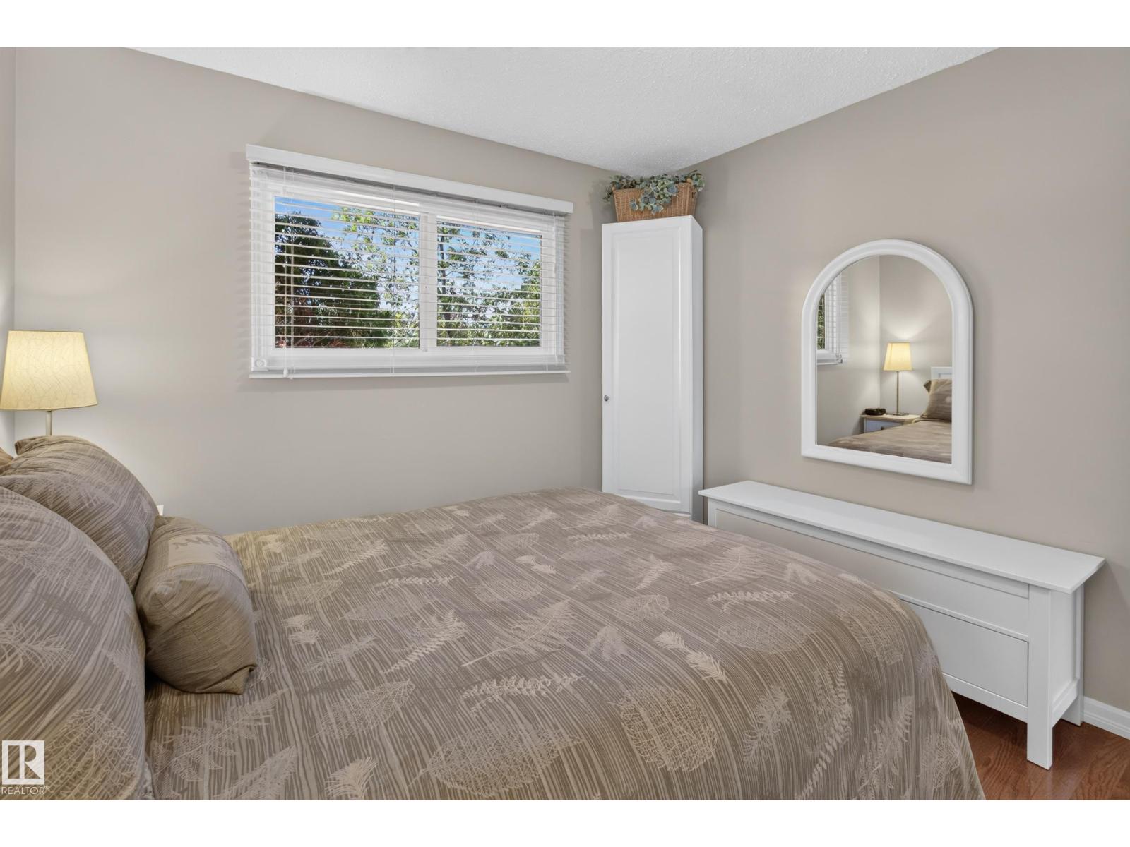 5304 50 ST - Image 17