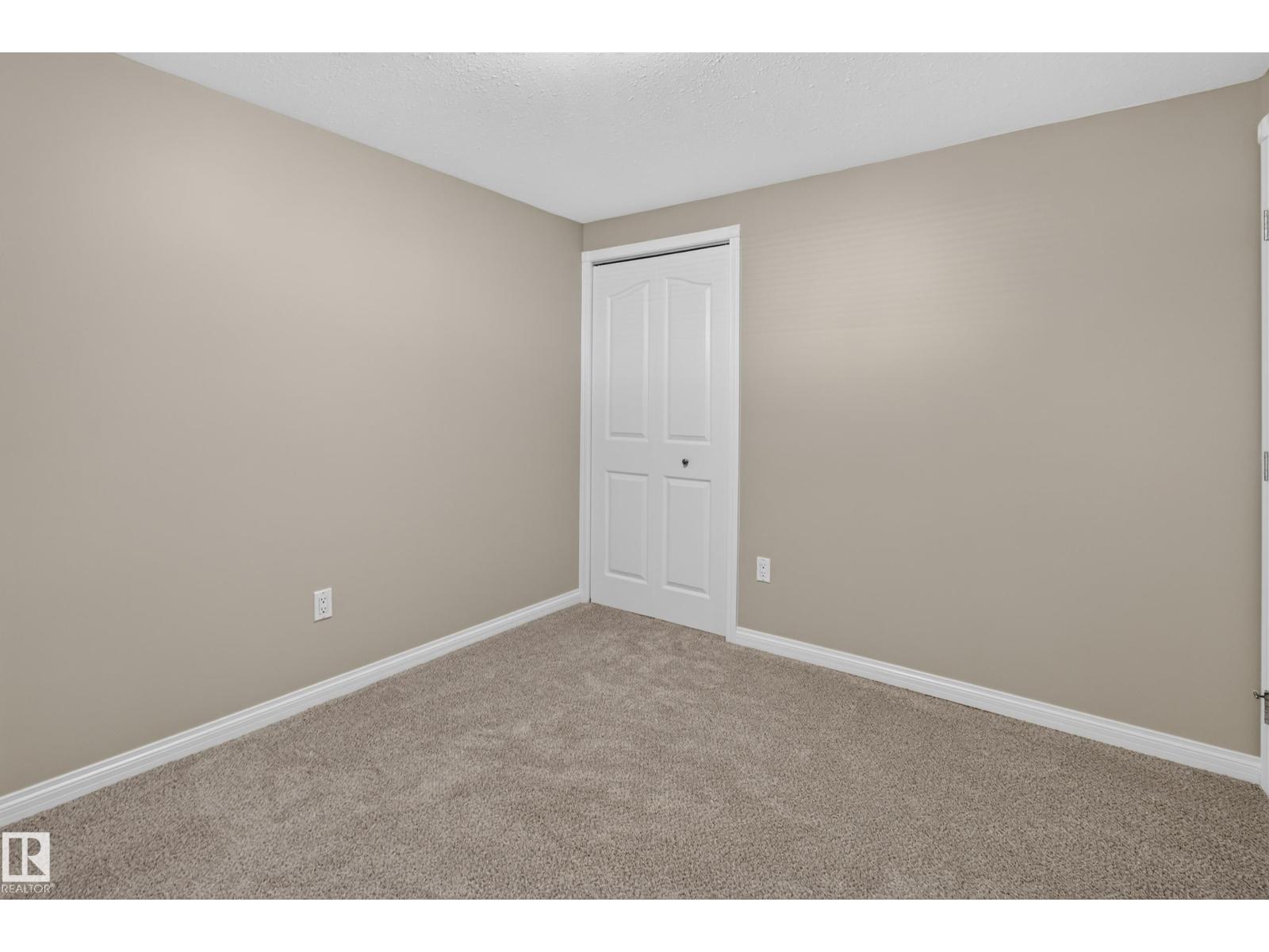 5304 50 ST - Image 24