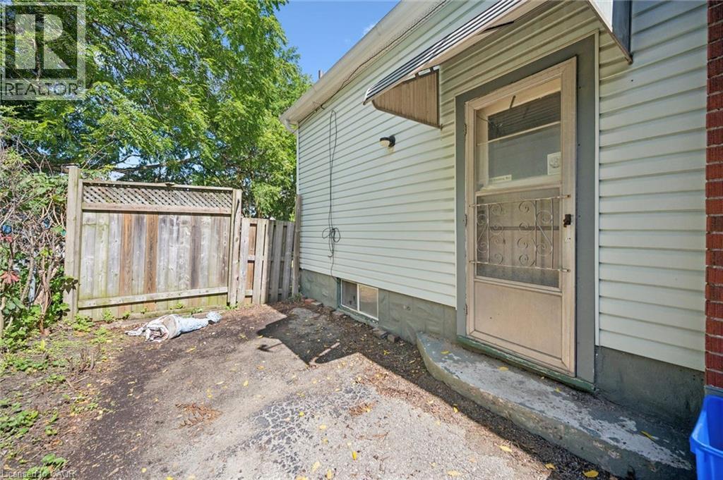 334 BLUCHER Boulevard - Image 25