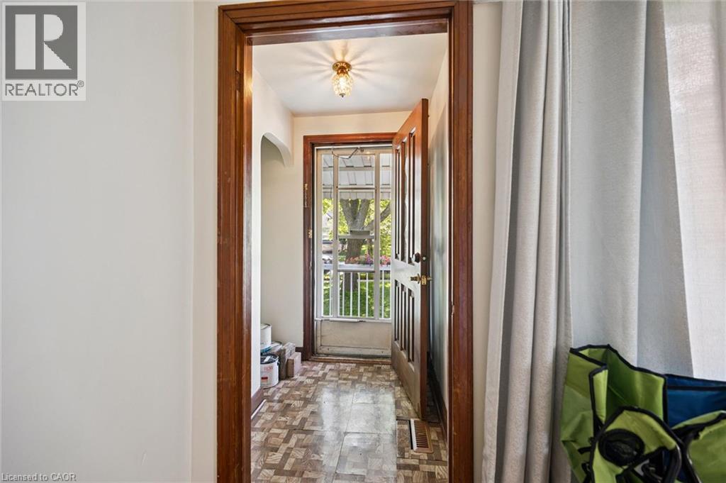334 BLUCHER Boulevard - Image 5