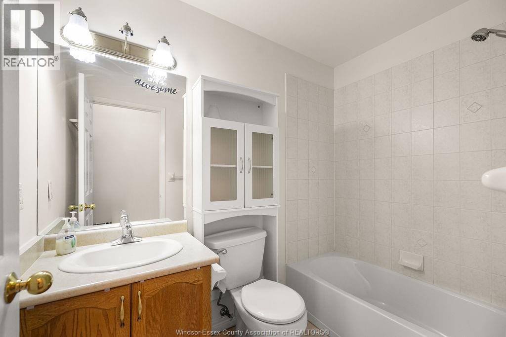 #314 4500 YPRES AVENUE - 17