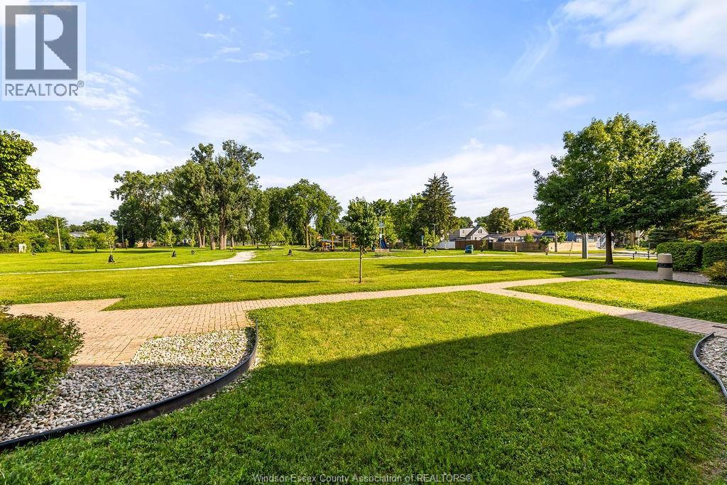 #314 4500 YPRES AVENUE - 21