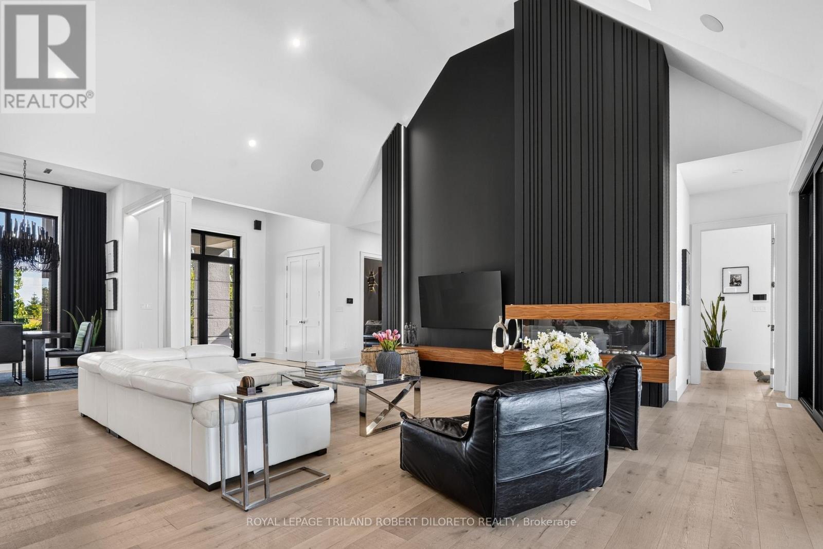1681 GAINSBOROUGH ROAD, London North (North E) — photo 8