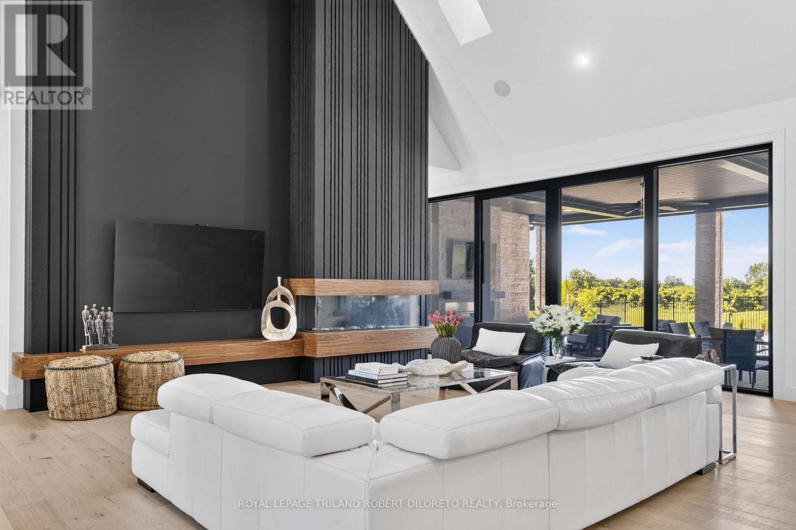 1681 GAINSBOROUGH ROAD - 9