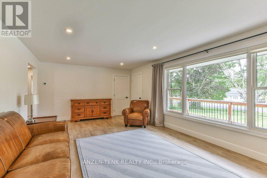492 19 HIGHWAY, Tillsonburg — photo 9