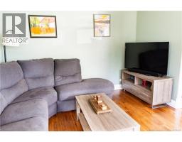 39 Rue St-antoine, Saint Leonard, NB E7E1Y9 Photo 17