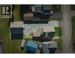 Bath (# pieces 1-6) - 39 Rue St-antoine, Saint Leonard, NB E7E1Y9 Photo 6