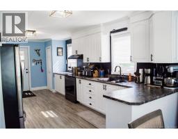 Kitchen - 39 Rue St-antoine, Saint Leonard, NB E7E1Y9 Photo 9