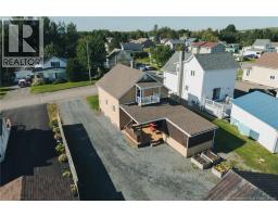 Dining room - 39 Rue St-antoine, Saint Leonard, NB E7E1Y9 Photo 7