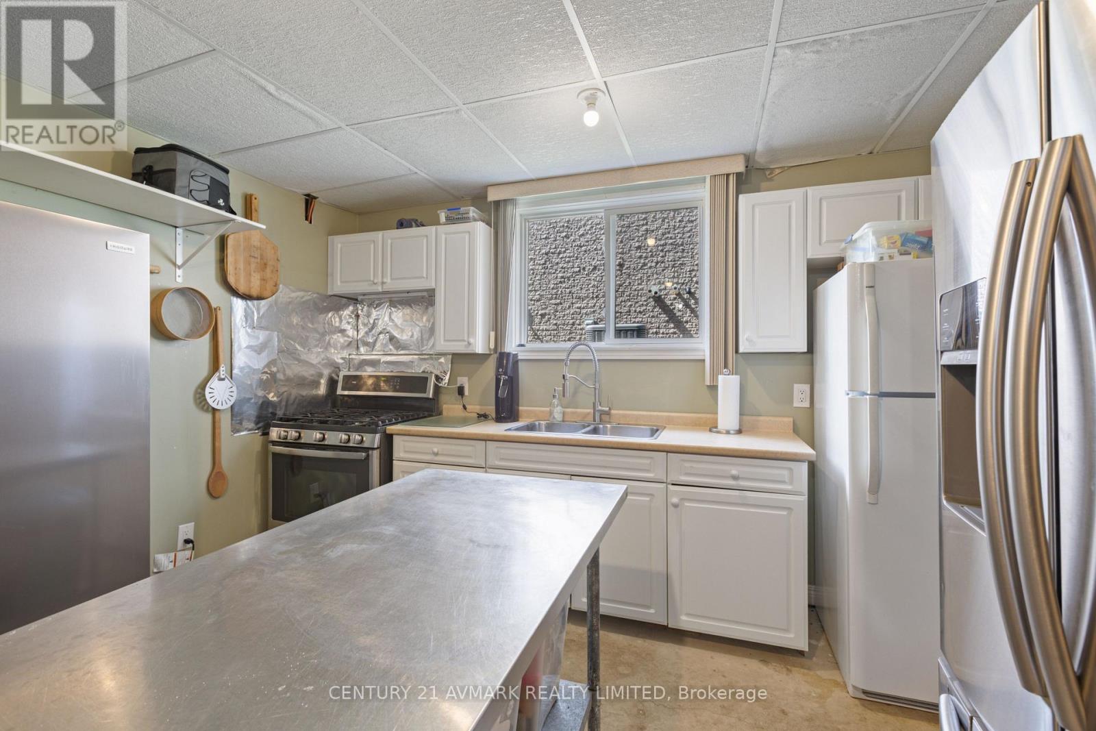 541 BARRICK ROAD - Image 37