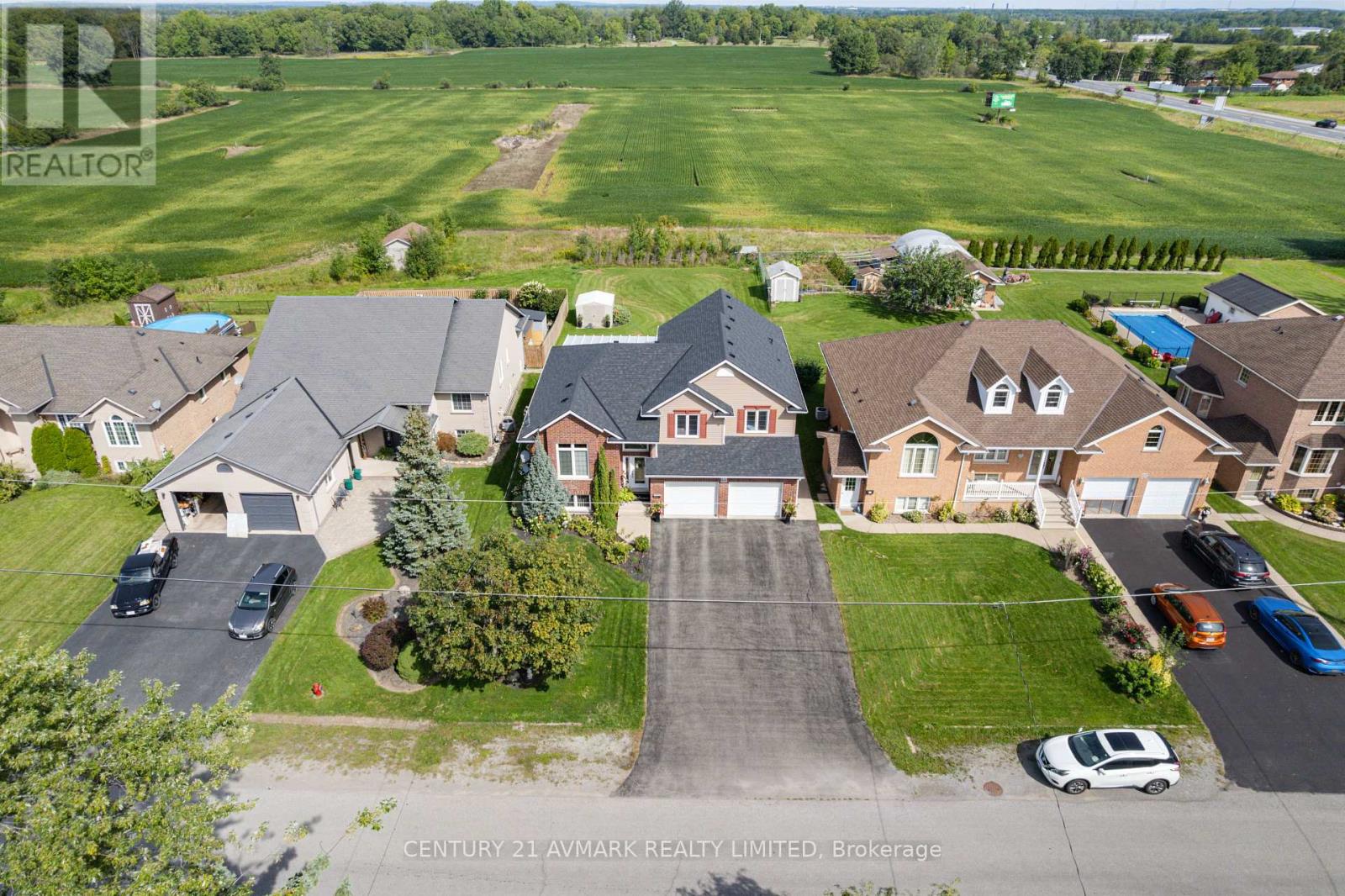 541 BARRICK ROAD - 39