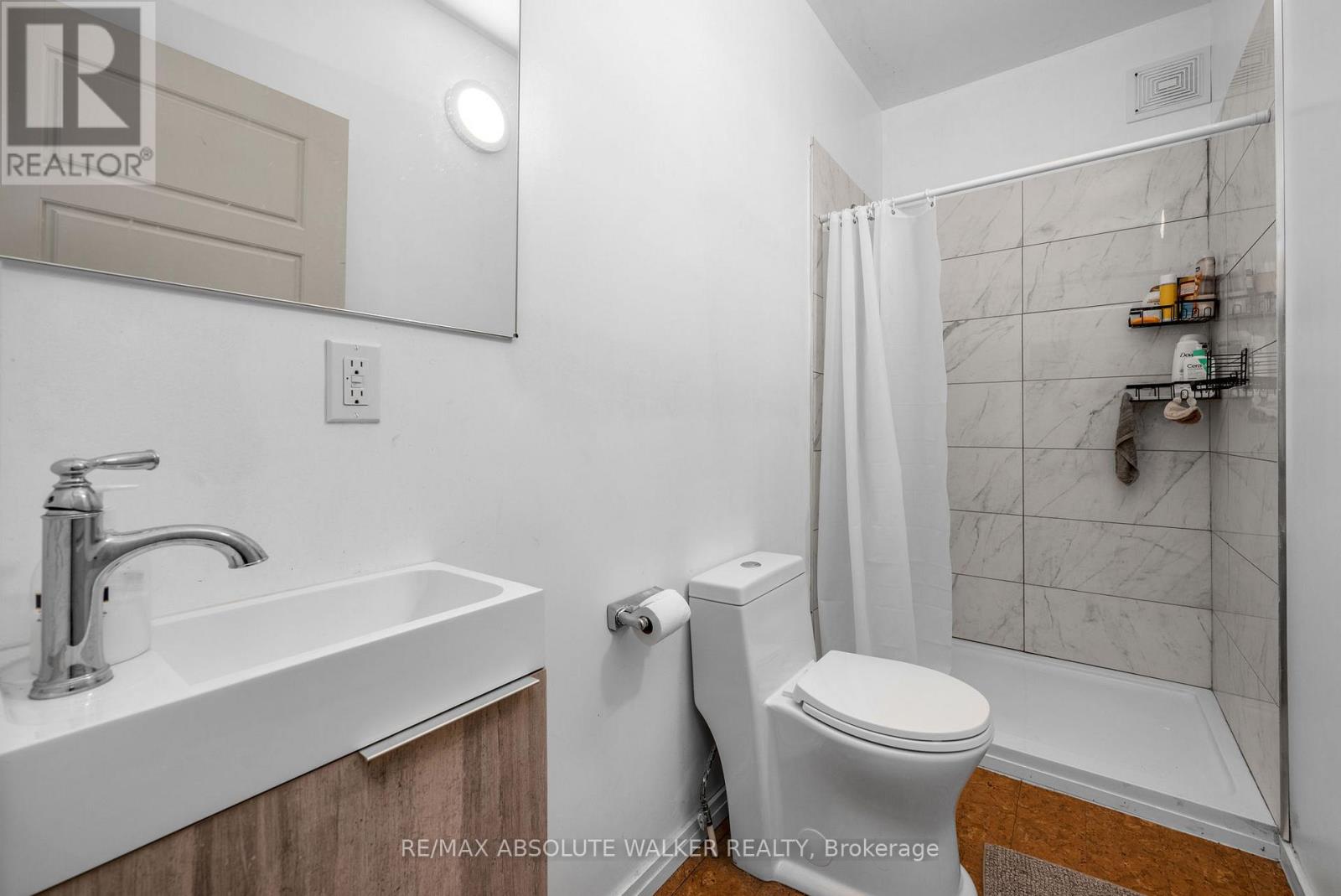 12 Bed, 9 Bath Multi-Family for Sale in Ottawa – 141 PRIMROSE AVENUE, Ottawa – MLS# X13770584 - Image 18